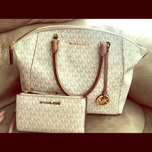 Michael Kors bag combo